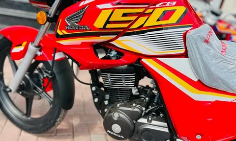 Tin xe máy 18/6: ‘Vua côn tay’ 150cc mới tinh của Honda về đại lý, hạ bệ Exciter, giá 41 triệu đồng