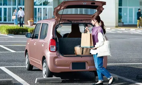 Tin xe 25/6: Hạ bệ Hyundai Grand i10 và Kia Morning, Suzuki ra mắt mẫu ô tô giá rẻ gần bằng Honda SH