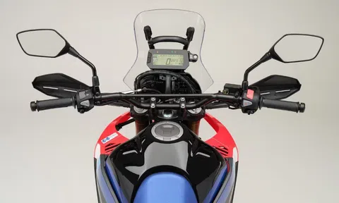 Tin xe 27/6: ‘Truyền nhân’ của Honda Winner X ra mắt với giá hấp dẫn, trang bị áp đảo Yamaha Exciter