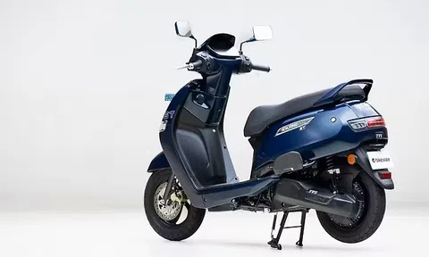 Tin xe hot 1/7: ‘Cơn ác mộng’ của Honda Vision ra mắt, trang bị ăn đứt SH Mode mà giá rẻ hơn Future