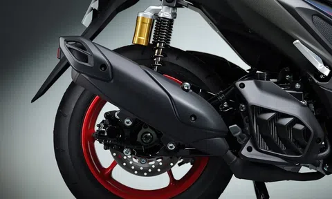 Tin xe 4/8: ‘Vua xe ga’ mới của Yamaha ra mắt giá 57 triệu đồng, đại chiến Honda Air Blade và Vario