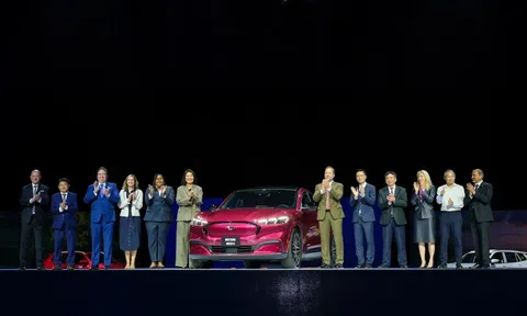 Ford Việt Nam 30 năm vững bước cùng đam mê, kiến tạo giá trị bền vững