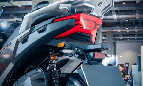 Tin xe hot 29/9: ‘Cơn ác mộng của Honda SH’ chính thức ra mắt với giá rẻ, có phanh ABS 2 kênh và TCS