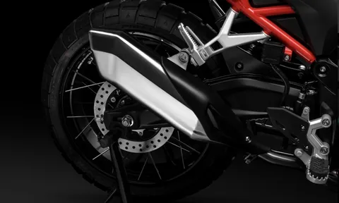 ‘Vua côn tay’ 349cc mới giá 77 triệu đồng ra mắt, trang bị ‘đè bẹp’ Yamaha Exciter và Honda Winner R