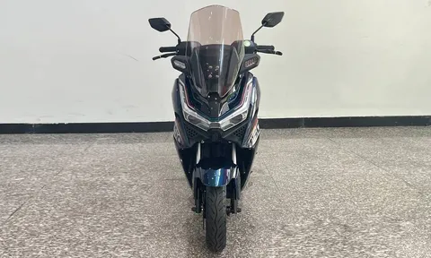 ‘Vua xe ga bình dân’ mới giá rẻ hơn Honda Vision chính thức ra mắt, có phanh ABS 2 kênh xịn như SH