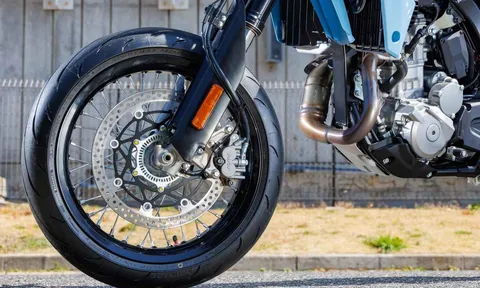 Suzuki mở bán ‘vua côn tay’ mới đẹp mê ly, có động cơ 398cc ăn đứt Yamaha Exciter, giá ‘rẻ khó tin’