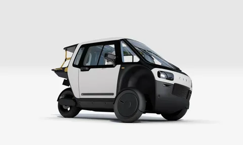 Xe ba bánh lai giữa ô tô và xe đạp, đạt vận tốc 120 km/h