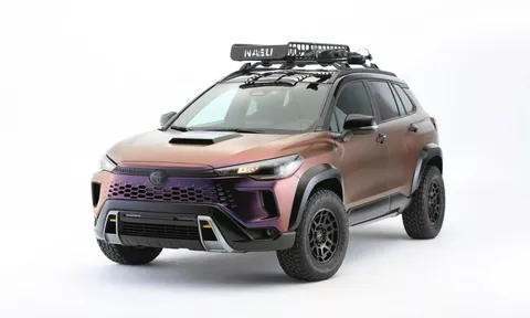 Toyota bất ngờ tung bản Corolla Cross Hybrid off-road mới lạ