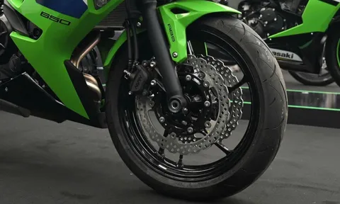 Tin xe trưa 23/10: Ra mắt ‘vua côn tay Nhật’ mới ‘trên cơ’ Exciter và Winner R tại Việt Nam, giá cực rẻ