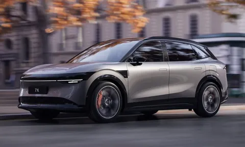 Mẫu SUV 'khủng long' gần 800 mã lực ra mắt, giá rẻ đến khó tin