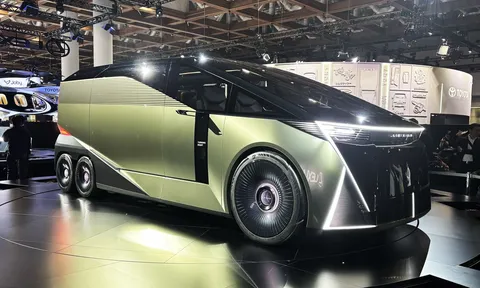 Lexus LS concept ra mắt: MPV 6 bánh ‘dị nhất lịch sử’ gât sốc tại Japan Mobility Show 2025