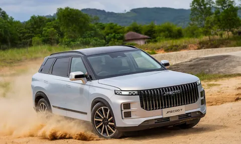 Jaecoo J7 off-road xuất hiện tại Việt Nam, dẫn động 4 bánh, giá 849 triệu đồng
