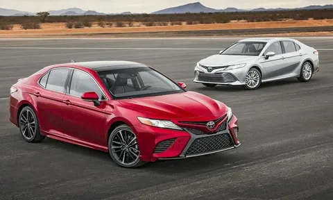 Bền bỉ trứ danh, nhưng Toyota Camry vẫn 'mất điểm' vì nhiều lỗi quen thuộc