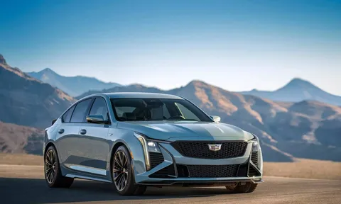 Cadillac nói lời chia tay CT4 và CT5, chính thức bước vào kỷ nguyên sedan điện