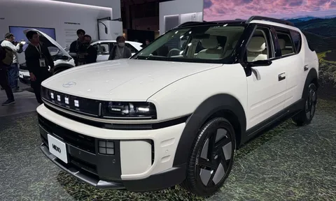 Hyundai NEXO thế hệ mới lộ diện, sẵn sàng cho kỷ nguyên xe xanh