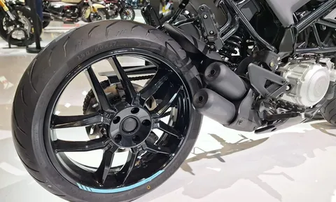 Dẹp Yamaha Exciter và Honda Winner R đi, ‘vua côn tay’ 125cc mới của Ý ra mắt với ABS 2 kênh cực xịn