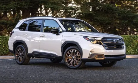 Subaru mạnh tay xả kho cuối năm: Forester và Crosstrek ưu đãi khủng 308 triệu đồng trong tháng 11