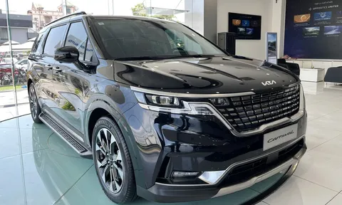 Đại lý mạnh tay xả kho Kia Carnival: Giảm gần 400 triệu, tiền chênh đủ nuôi xe 6 năm