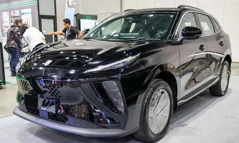 ‘Kình địch’ mới của Mazda CX-5: SUV điện gây chú ý với thiết kế hiện đại và tầm hoạt động 1.000 km