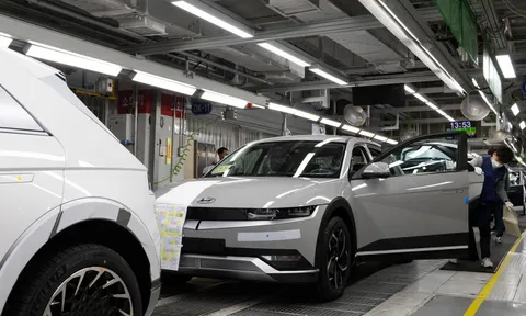 Hết thời 'được nâng đỡ', xe điện Hyundai và Kia rớt doanh số thảm hại