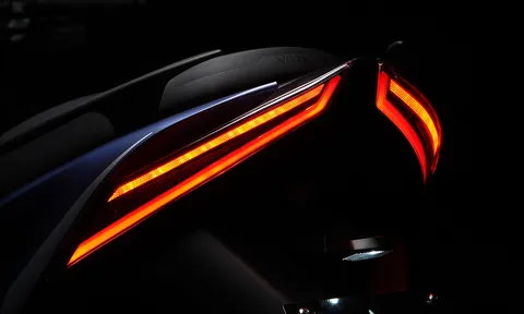 Tin xe 14/11: ‘Khắc tinh’ của Honda Vision ra mắt với trang bị át vía SH Mode, giá rẻ như Wave Alpha