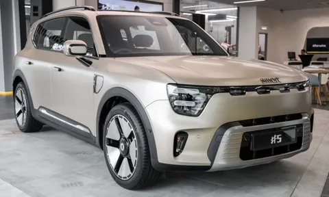 SUV lớn ngang Honda CR-V, công suất 637 mã lực, kế thừa trọn vẹn DNA của Mercedes-Benz