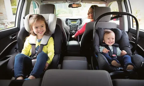 Có những loại ghế an toàn cho trẻ em nào?