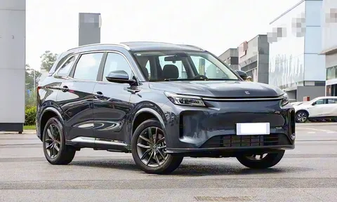 SUV 7 chỗ hybrid mới giá chưa tới 450 triệu đồng: ‘Chung mâm’ với Mazda Cx-5 và Ford Territory