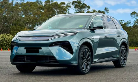 Mẫu SUV vừa ra mắt gây chú ý với tầm chạy 370 km sau 5 phút sạc, thách thức vị thế Hyundai Santa Fe