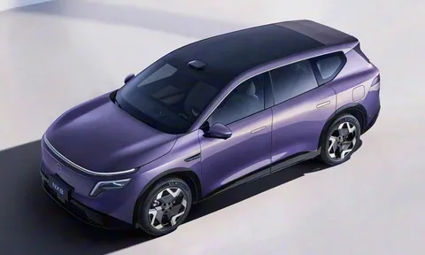 Điểm tin ô tô 7/12: Nissan trình làng SUV hybrid mạnh 340 mã lực, Toyota Corolla 2026 ‘thay áo’ mới