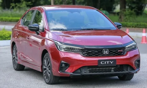Ô tô Honda giảm tới 100 triệu đồng: Civic, City, CR-V đồng loạt ‘chạm đáy’