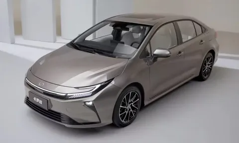 Toyota Corolla 2026 bản nâng cấp ra mắt: Trục cơ sở kéo dài, nội thất rộng rãi, thêm công nghệ mới
