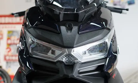 ‘Khắc tinh’ của Honda SH chính thức ra mắt: Giá ‘rẻ như bèo’, thiết kế cực chất, trang bị đỉnh cao