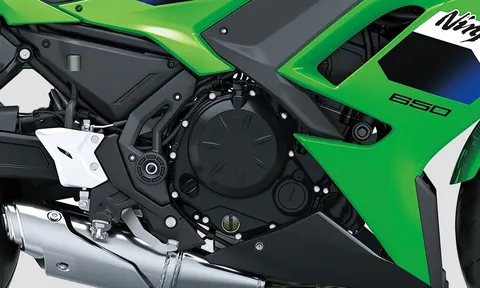 ‘Vua côn tay’ mới của Nhật ra mắt với giá rẻ, sức mạnh vượt trội cả Yamaha Exciter và Honda Winner R