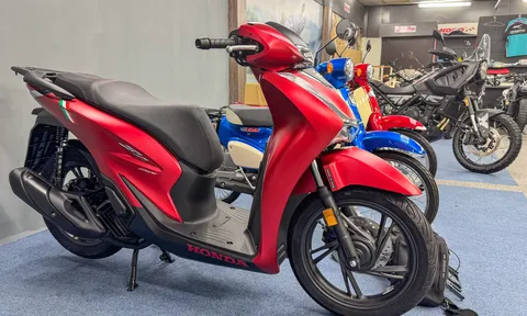 Tin xe hot 17/1: Honda SH 150i phiên bản mới bất ngờ về Việt Nam với giá bán đáng để ‘xuống tiền’