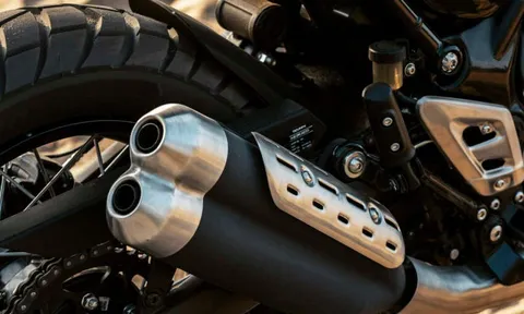 ‘Huyền thoại côn tay’ 400cc của Anh Quốc trang bị ‘đỉnh’ hơn Yamaha Exciter nhận cọc với giá hấp dẫn