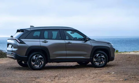 Suzuki ra mắt mẫu SUV hybrid cỡ C mới đẹp át vía Honda CR-V, giá 548 triệu đồng rẻ hơn Mazda CX-5