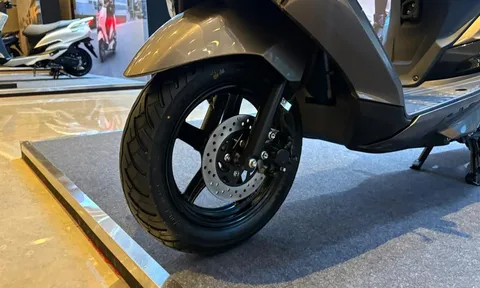 Suzuki chính thức ra mắt ‘vua xe ga’ 125 mới giá 25 triệu đồng, khắc chế cứng 'Tiểu SH' Honda Vision