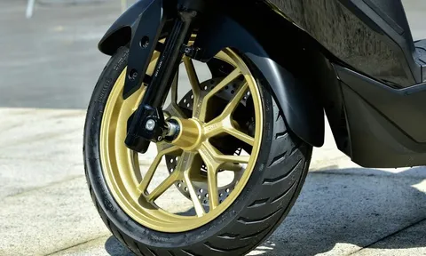 Chính thức ra mắt ‘vua xe ga’ 244cc mới 'chất' hơn cả Honda SH, giá 55 triệu đồng rẻ ngang Air Blade