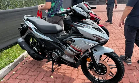 Tin xe 7/4: ‘Vua côn tay’ 150cc mới giá chỉ 47 triệu đồng đánh bại Honda Winner R và Yamaha Exciter