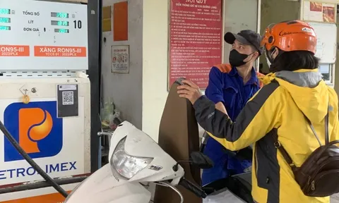 Tin nóng giá xăng dầu tối 21/4: Xăng RON 92 và RON 95 cùng giảm ‘mất phanh’, ‘vua xe ga’ mới ra mắt