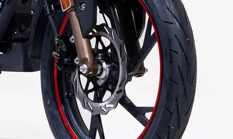 Tin xe trưa 5/6: ‘Vua côn tay’ 170cc giá ‘mềm’ mới chính thức ra mắt, phân khúc khác Yamaha Exciter và Winner R