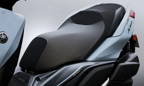 Quyết đả bại Honda SH, Yamaha chính thức mở bán ‘huyền thoại xe ga’ 249cc mới cực xịn, giá 104 triệu đồng