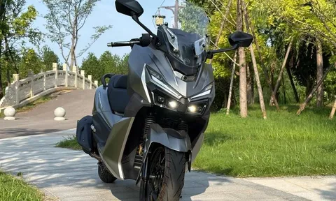 Tin xe trưa 18/8: Mẫu xe ga mới ‘trên cơ’ Honda SH 160i chính thức ra mắt, trang bị cực đỉnh mà giá rẻ bất ngờ