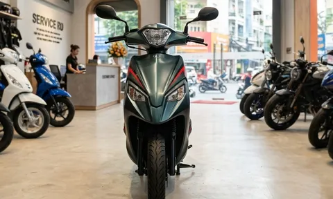 Tin xe trưa 21/8: Chính thức ra mắt ‘vua xe ga’ 125cc mới ‘nét’ hơn Honda SH Mode, giá 39 triệu đồng rẻ như Vision