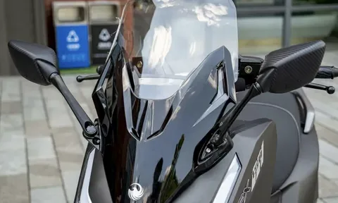 Tin xe trưa 26/8: Chính thức ra mắt ‘vua xe ga’ 150cc mới có ABS và TCS như Honda SH, giá rẻ hơn Vision