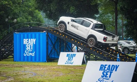 Ford Việt Nam mang đến loạt ưu đãi tháng 9 và triển khai chuỗi trải nghiệm Ready Set Ford trên toàn quốc