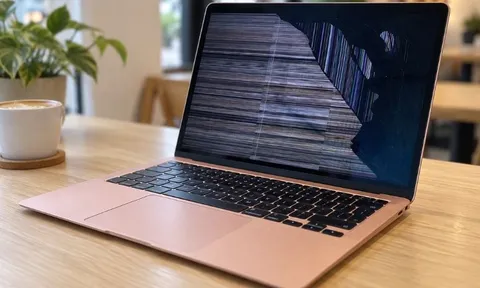 Thay màn MacBook chính hãng cần lưu ý gì?