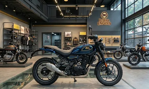 Tin xe trưa 23/10: Ra mắt ‘vua côn tay’ Anh Quốc giá hấp dẫn, phong cách không giống Honda Winner R và Yamaha Exciter