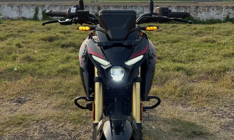 Tin xe hot 29/10: ‘Vua côn tay’ 250cc mới trình làng, có đủ ABS 2 kênh và TCS, giá 48 triệu đồng rẻ hơn Yamaha Exciter